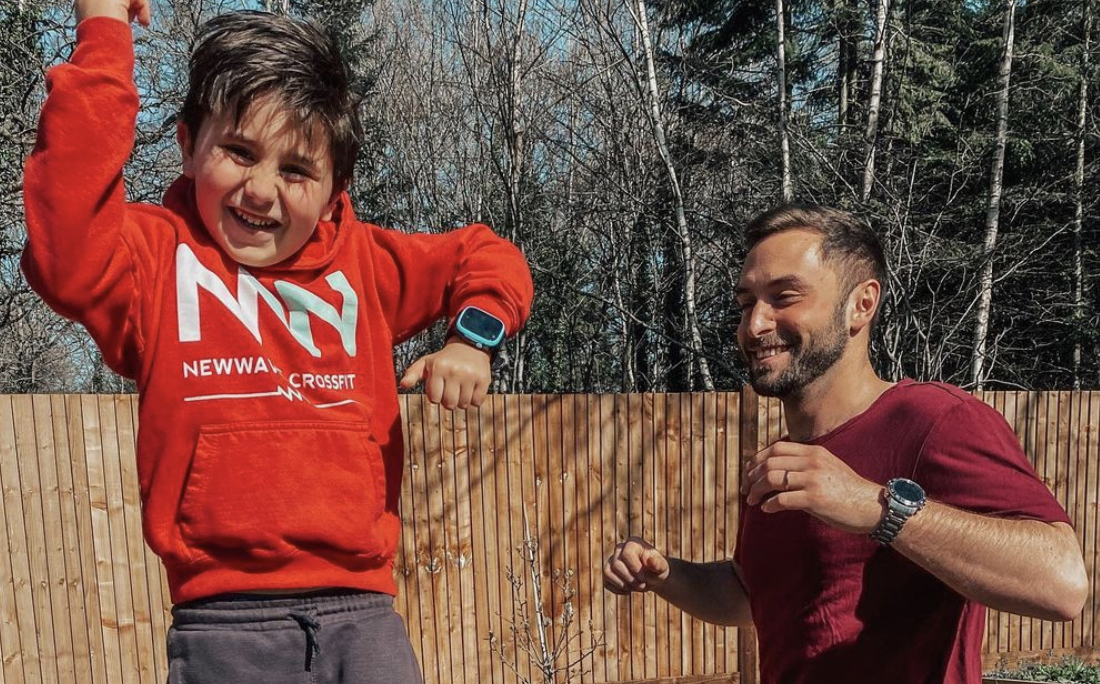 Måns Zelmerlöw väljer Xplora före smartphone